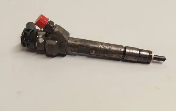 BMW 3 E90 E91 Fuel injector 781070202 0445110478