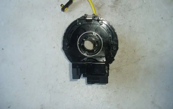 Suzuki Grand Vitara II Airbag slip ring squib (SRS ring) AM64J1RB85520