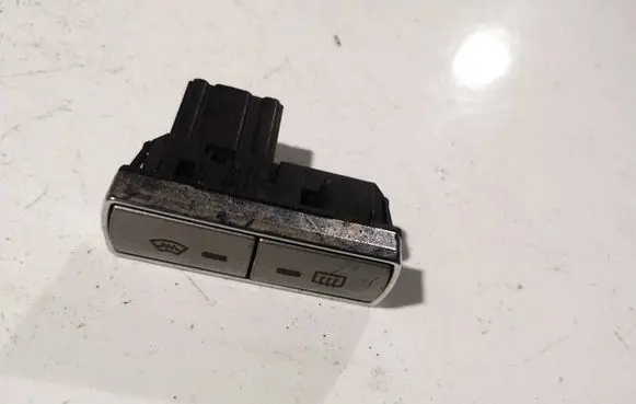 Ford S-MAX Windscreen/window heater switch 6m2t18k574ac