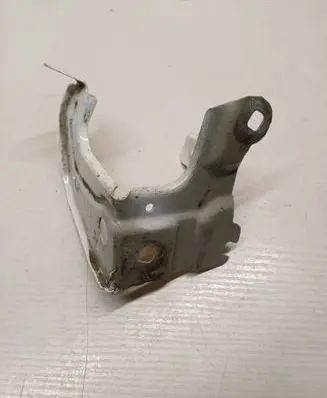 Renault Laguna III Fender mounting bracket 410018D