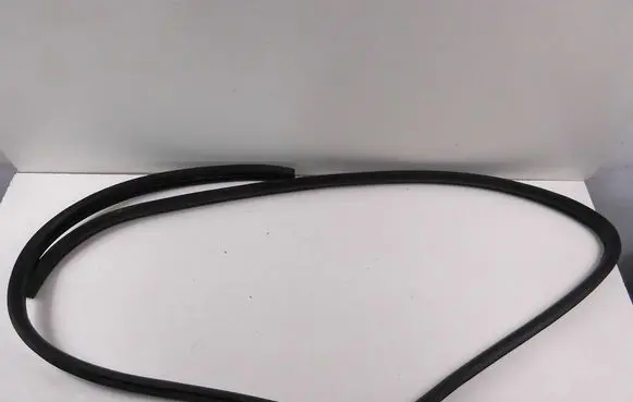 Mazda 2 Rear door rubber seal (on body) 