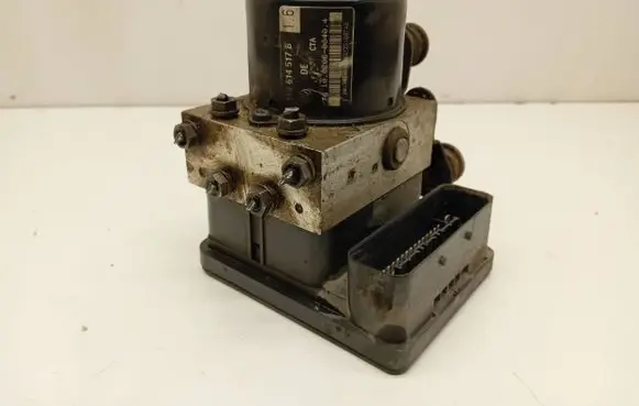 Volkswagen Touran I ABS Pump 1K0614517B 10020600404 0013020600