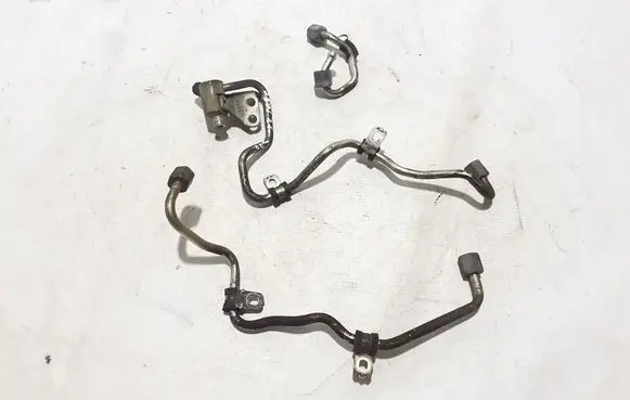 Mercedes-Benz S W223 Fuel injector supply line/pipe A2560700132