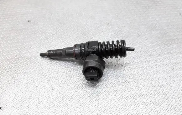 Ford Galaxy Fuel injector 038130073R