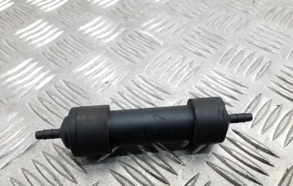 Vacuum air tank