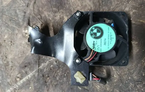BMW 7 E65 E66 Engine control unit/module fan 6920409 D06T12PD1A
