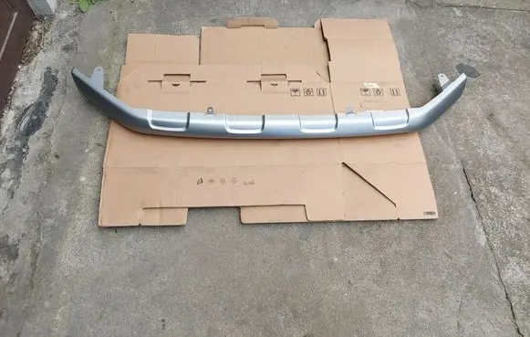 Toyota RAV 4 (XA40) Front bumper lip PZ415X044000