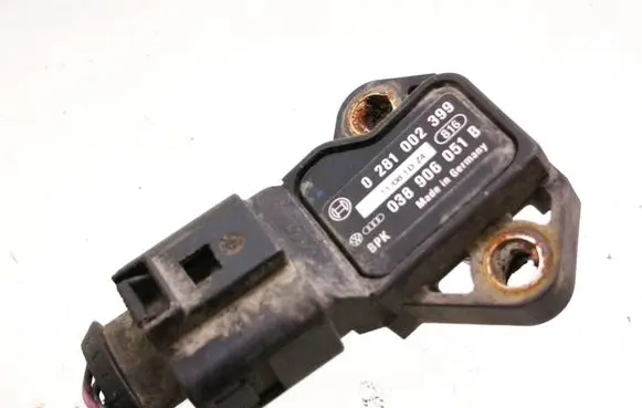 Volkswagen PASSAT B6 Air pressure sensor 0281002399 038906051B