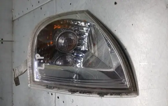 Skoda Octavia Mk2 (1Z) Front indicator light