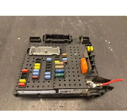 Volvo S60 Fuse module 30786646 08W072 28080156