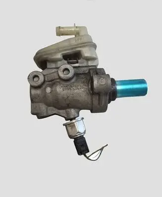 Opel Astra J Master brake cylinder 9884021C