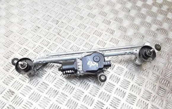 Nissan X-Trail T32 Front wiper linkage WM07C