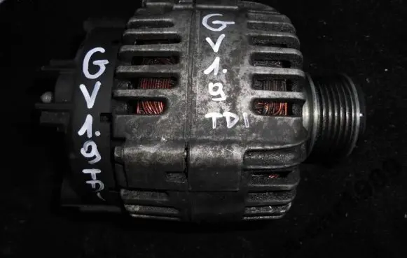 Volkswagen PASSAT B6 Generator/alternator 06F903023C
