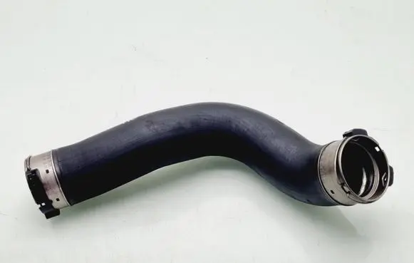 BMW 5 F10 F11 Intercooler hose/pipe 7810615