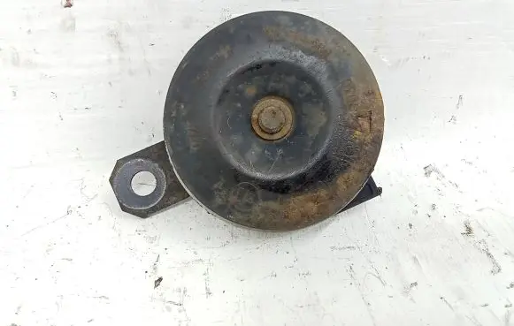 Toyota RAV 4 (XA30) Horn signal