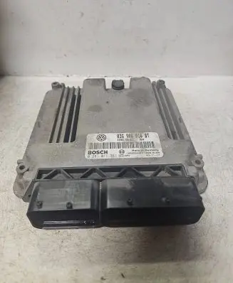 Volkswagen Touran I Engine control unit/module 03G906016BT 1039S04447 0281011761