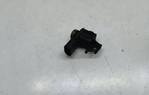 Audi A5 8T 8F Turbo solenoid valve 1K0906283A