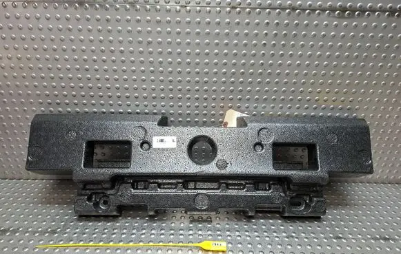 Dodge Durango Front bumper foam support bar 68381725AA