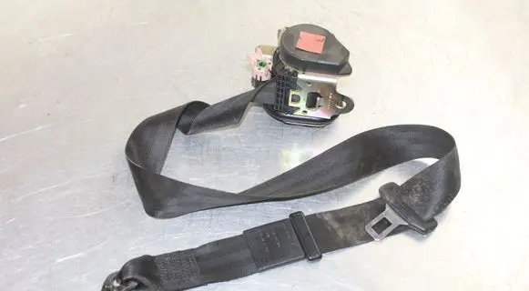 Audi TT Mk1 Front seatbelt 8N8857705G
