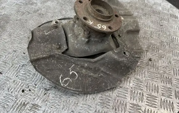 BMW 7 E65 E66 Front wheel hub