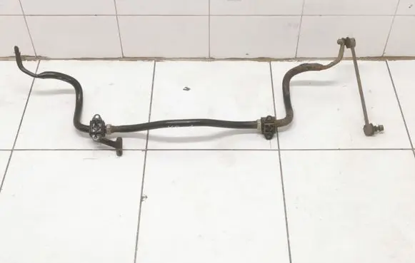 Toyota Avensis T250 Front anti-roll bar/sway bar