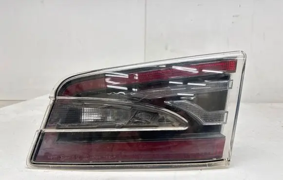 Tesla Model S Tailgate rear/tail lights 600592400D