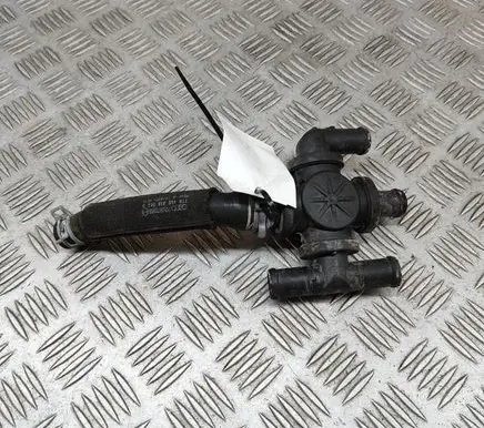 Audi e-tron Engine coolant pipe/hose 4KE819552D