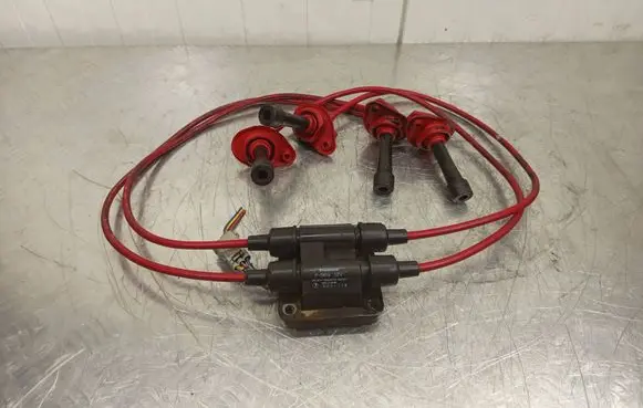 Subaru Impreza I High voltage ignition coil F-569