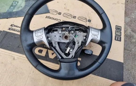 Toyota Auris 150 Steering wheel