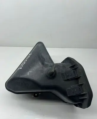 Porsche Cayenne (9PA) Air intake duct part 7L0819049