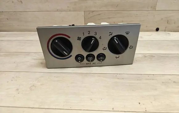 Opel Meriva A Climate control unit 13191583