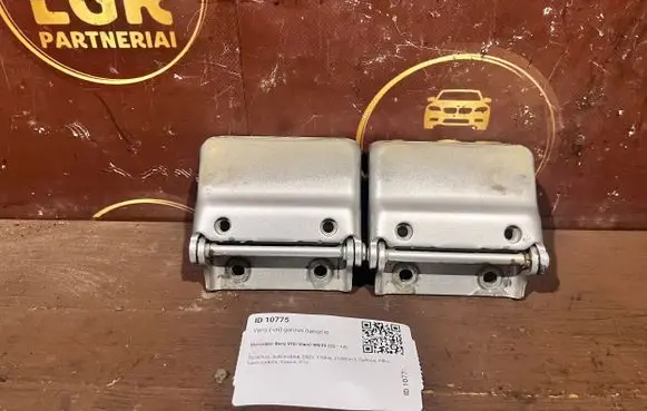 Mercedes-Benz Vito Viano W639 Tailgate/trunk/boot hinge 6397400037