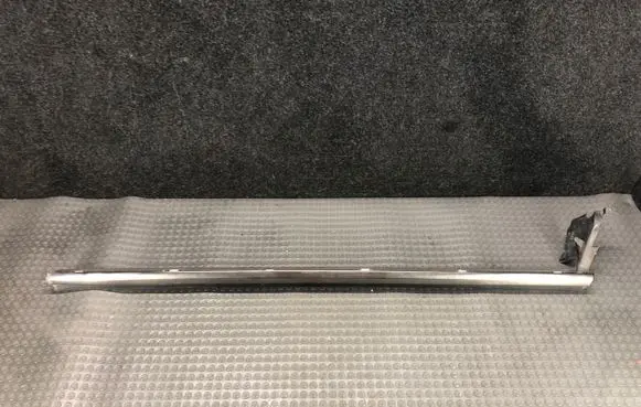 Mercedes-Benz SL R129 Front door glass trim molding 
