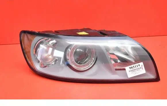 Volvo V50 Headlight/headlamp 30698886