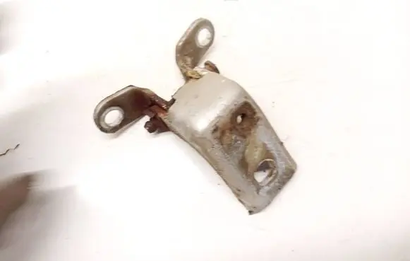 Ford Mondeo Mk III Front door upper hinge 