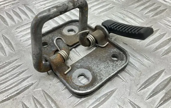 Volkswagen Golf VII Engine bonnet/hood lock/latch loop/hook 5G0823186A