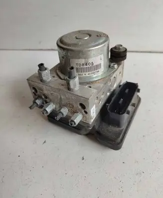 Nissan Leaf I (ZE0) ABS Pump 476604NC0A
