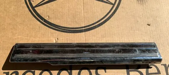Mercedes-Benz S W220 Rear sill trim cover A2206805935