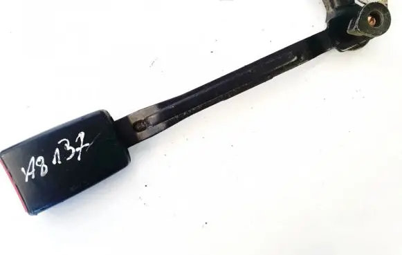 Audi A6 S6 C5 4B Front seatbelt buckle 4b0857755e