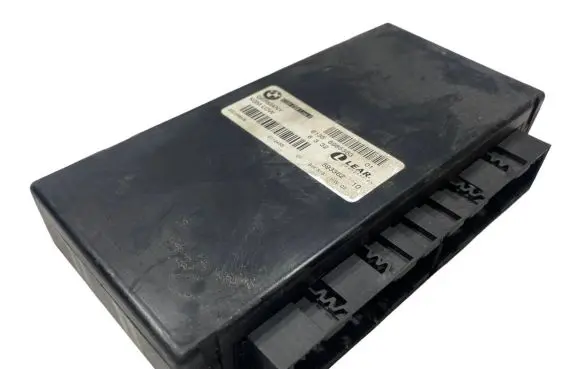 BMW 5 E60 E61 Gateway control module 6985363 61356985363