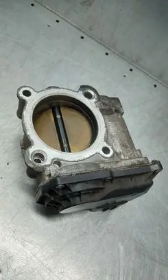 Volvo V70 Throttle valve
