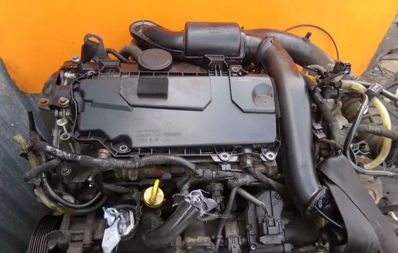 Renault Trafic III (X82) Engine M9R630 21MB12