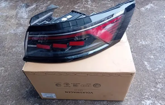 Volkswagen Arteon Rear/tail lights 3G8945208N