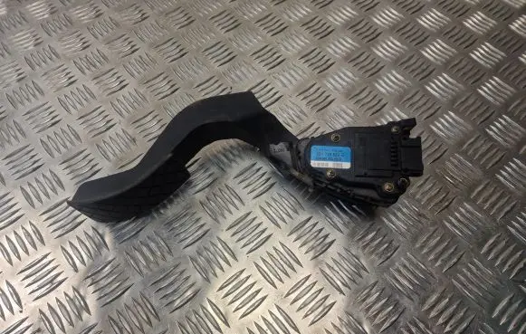 Audi A6 S6 C5 4B Accelerator throttle pedal 8D1723523G