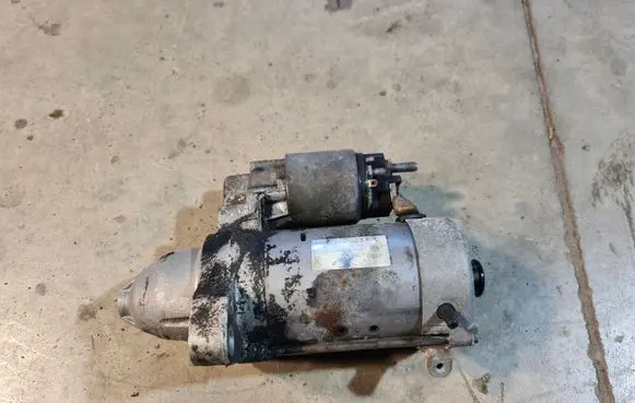 Audi Q7 4L Starter motor 057911023EX