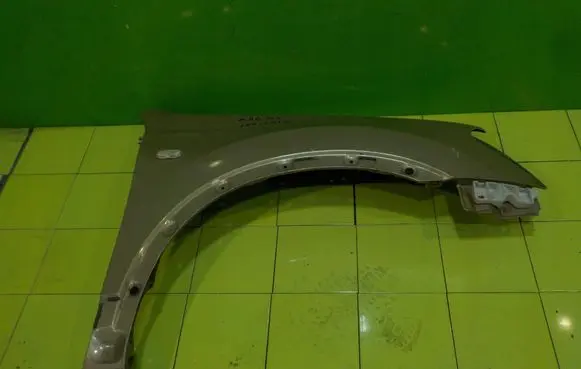 Nissan Qashqai Fender PRZOD PRAWY