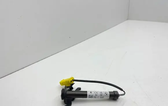 BMW 2 F44 Bonnet Pedestrian Airbag Actuator 2806P1004817 0589P1000095