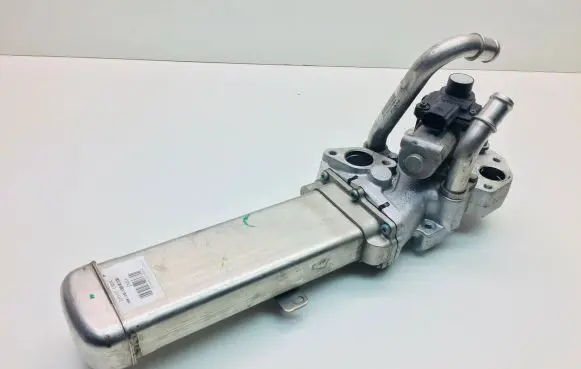 Volkswagen Beetle A5 EGR valve cooler 03L131512AF 03L131501F