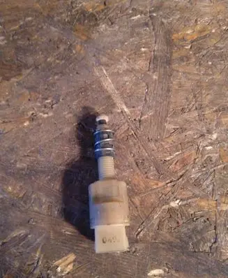 Audi A4 S4 B5 8D Brake pedal sensor switch 4A0945515A