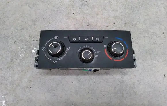 Peugeot 207 Climate control/heater control trim N108225D